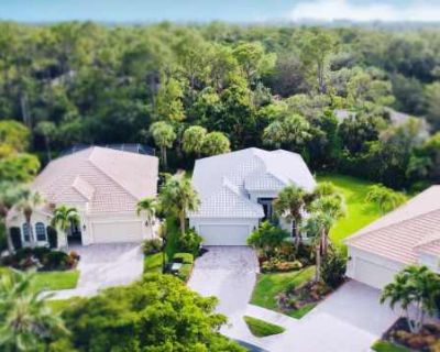 3 Bedroom 2BA 2001 ft Furnished Pet-Friendly Apartment For Rent in Collier County, FL