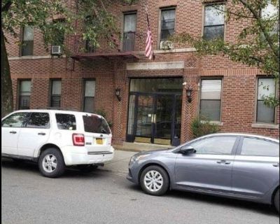 ID #: 1401486, Charming 1 Bedroom Apartment on the 1st Floor for Rent