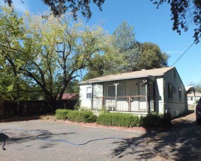 2 Bedroom 1BA 0 ft Apartment For Rent in Diamond Springs, CA