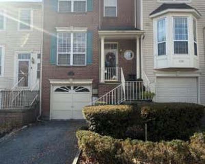 2 Bedroom 3BA 1525 ft Townhouse For Sale in WILMINGTON, DE