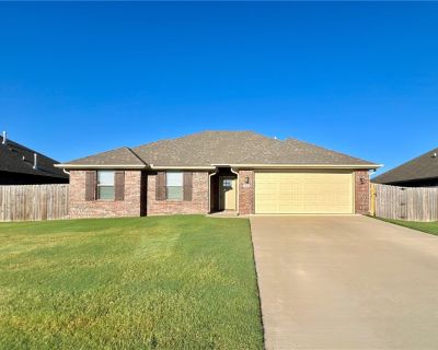 1756 Charismatic Drive. Property for Rent in Prairie Grove, AR for $1,650 with 3 bedrooms and 2 full baths. This 1,352 square foot property was built in 2020 on a lot size of 0.1643.. Great location in Belle Meade Subdivision, Prairie Grove. 11 miles from University of Arkansas. Newer 3 bedroom, 2 bath, 2 car garage home with privacy fenced back yard, located near schools & neighborhood park/pl...