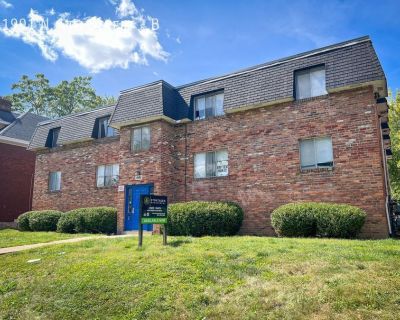 2 Bedroom 1BA Pet-Friendly Apartment For Rent in Columbus, OH