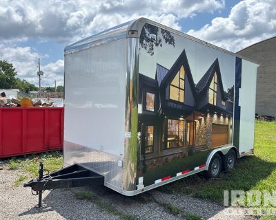 2022 Vintage OL818 17 ft T/A Enclosed Trailer