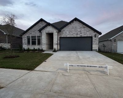 Furnished Room for Rent - Modern 4 bed 3 bath home in Mckinney. Looking fo