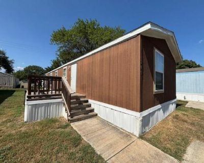 3 Bedroom 2BA 896 ft Mobile Home For Rent in Schertz, TX