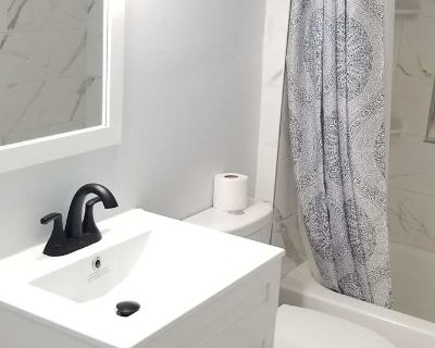 Private room with shared bathroom in a House, Lanham, MD 20706