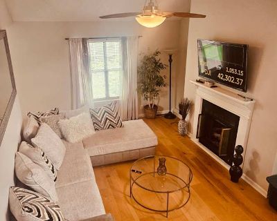 Whole condo in a Condo, Huntsville, AL 35806