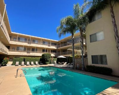 Lauren Bounassi (Has an Apartment) on iROOMit. Room in the 2 Bedroom 1BA...