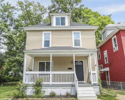 3 Bedroom 3BA 1932 ft Apartment For Rent in Columbus, OH