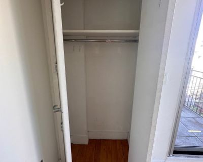 Unfurnished Room for Rent - Room in a Duplex Prime Greenpoint