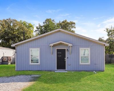 3 Bedroom 2BA 1080 ft Single Family Home For Sale in ATHENS, TX