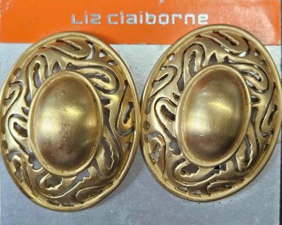 Vintage 1990's LIZ CLAIBORNE Large 2" Oval Gold Tone Clip On Earrings