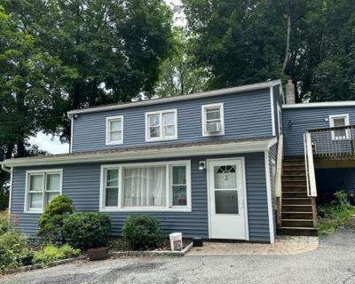 2 Bedroom 1BA 600 ft Pet-Friendly Apartment For Rent in New Windsor, NY