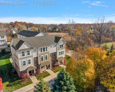 2 Bedroom 2BA 1501 ft Condo For Sale in Lake Orion, MI