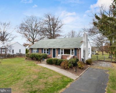 3 Bedroom 1BA 1176 ft Single Family House For Sale in Sellersville, PA