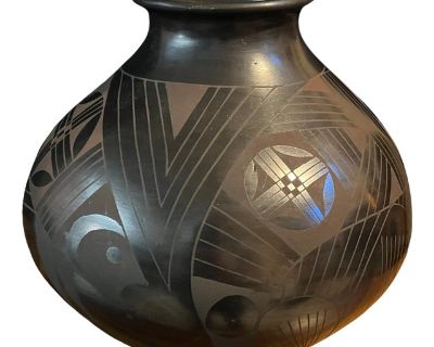 Vintage Black on Black Fish Pot by Tina Esperanza; Mata Ortiz Pottery