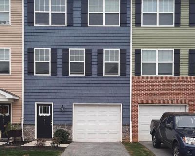 3 Bedroom 2BA 2027 ft Apartment For Rent in Mechanicsburg, PA