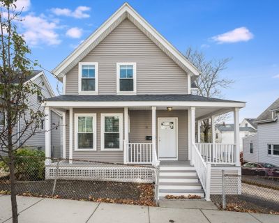 3 Bedroom 1BA 1023 ft Apartment For Rent in Everett, MA