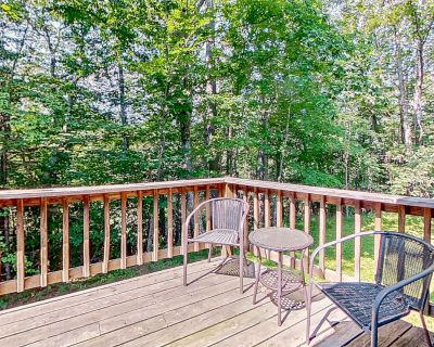 4 Bedroom 3BA Condo Vacation Rental in White Mountain Hideaway, North Conway, NH