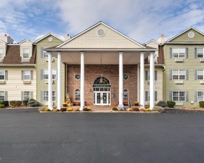 1 Bedroom 1BA Condo For Sale in West Milford Twp., NJ