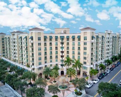 2 Bedroom 2BA 1360 ft Furnished Condominium For Sale in WEST PALM BEACH, FL