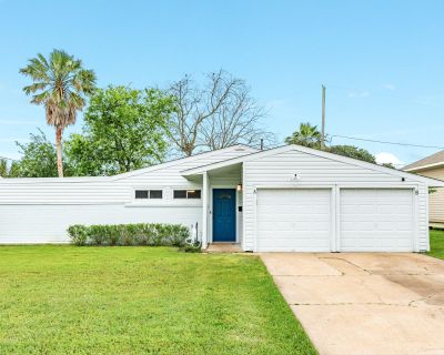 105 Marlin Avenue. Fully Furnished beautifully updated home in Fish Village just minutes from UTMB, the Seawall, and The Strand. This move-in-ready gem features include a newer roof (2023), updated wiring with updated switches, outlets, and breakers, new water heater, and a completely renovated bathroom. Kitchen includes appliances, plus premium oversized washer/dryer (included). Two additional...