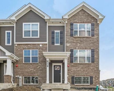 3 Bedroom 3BA 1756 ft Townhouse For Sale in TINLEY PARK, IL