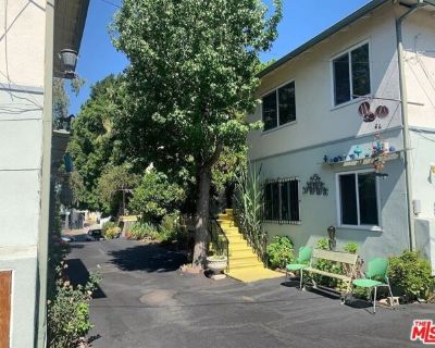 110 S Rampart Blvd Apt 8. Well-Located 1BR Apartment + Bonus Room | Water and Trash Included! Discover urban living at its finest at 110 South Rampart Boulevard #8, perfectly located in one of LA's most connected neighborhoods. Just minutes from the cultural vibrancy of Koreatown, the energy of Downtown LA, and the natural escape of MacArthur Park, this apartment offers both convenience and cha...