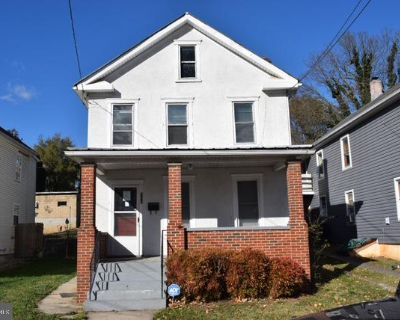 3 Bedroom 1BA 1580 ft Single Family House For Sale in Martinsburg, WV