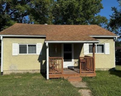 2 Bedroom 1BA 776 ft Single Family House For Sale in Marshall, MO