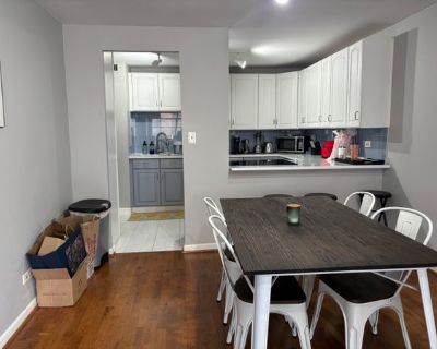 Gemma Johnson (Has a Condo) on iROOMit. Room in the 1 Bedroom 1BA Apartment...