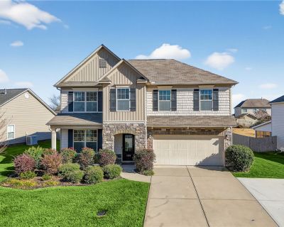 4 Bedroom 2BA 2795 ft Single Family House For Sale in Easley, SC