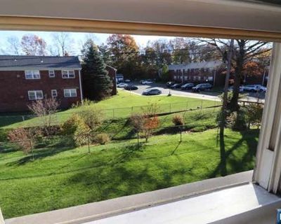 2 Bedroom 1BA Condominium For Sale in RAMSEY, NJ