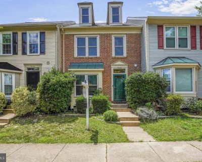 3 Bedroom 4BA 2178 ft Single Family Home For Sale in ALEXANDRIA, VA