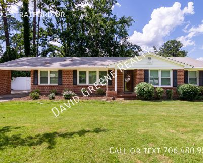 3 Bedroom 2BA 1669 ft Single-family home For Rent in Augusta, GA