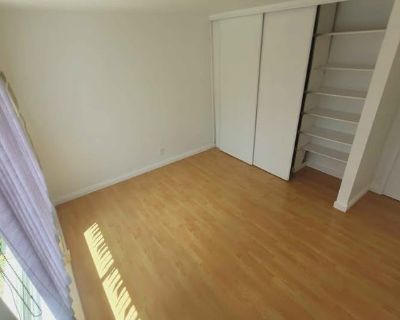 Unfurnished Room for Rent - Beautiful home with pool and koi pond