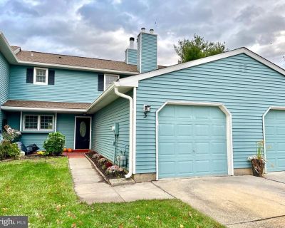 2 Bedroom 1BA 1228 ft Condo For Sale in Bordentown, NJ