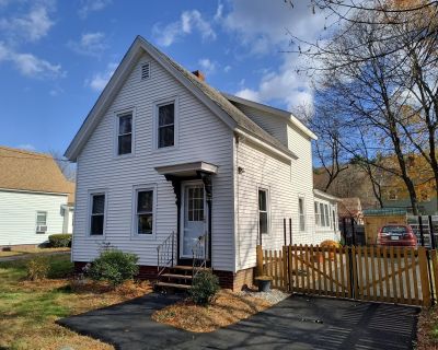 3 Bedroom 1BA 1143 ft Single Family House For Sale in Keene, NH