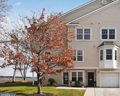 3 Bedroom 3BA 1549 ft Condo For Sale in PALMYRA, NJ