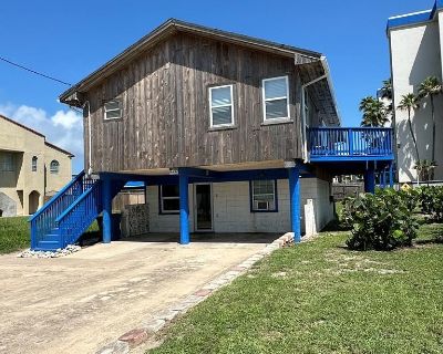 3 Bedroom 3BA 1947 ft Single Family House For Sale in South Padre Island, TX