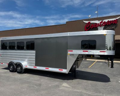2025 Merhow 7400 Four Horse Gooseneck Trailer Gooseneck Trailers Cuba, MO