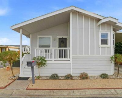 2 Bedroom 2BA 1012 ft Mobile Home For Rent in Mountain View, CA