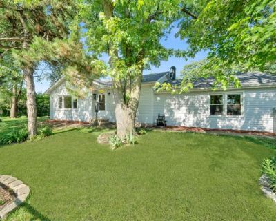 3 Bedroom 1BA 1480 ft Single Family Home For Sale in BURBANK, IL
