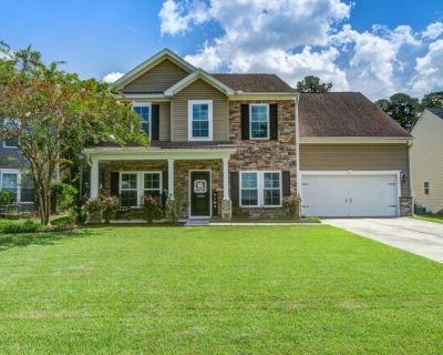 3 Bedroom 2.5BA 2994 ft Wild For Sale in Hanahan, South Carolina