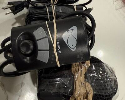 Bought this used (1 year) and used for last 20 months. Works great, a few issues to mention. Cosmetic issues. Glue spot on controller, paper stuck to rubber of dry side, one plastic clip broken off of wet side (works as it should). Mechanically works fine but once in a while I ll hear a squeezing when it s dirty and I put into feed mode. The wetside cover has been upgraded to a neat aquatics co...