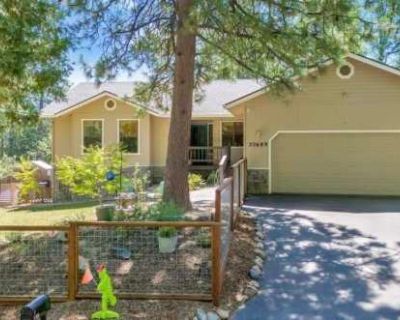 3 Bedroom 2BA 1660 ft Apartment For Rent in Twain Harte, CA