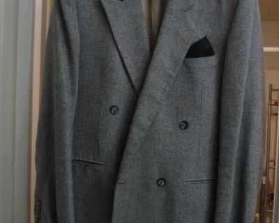 MEN'S SHARP DOUBLED BREASTED  SPORTS COAT ~ LIKE NEW 42R !