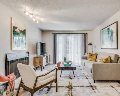 1 Bedroom 1BA 720 ft Pet-Friendly Apartment For Rent in Everett, WA