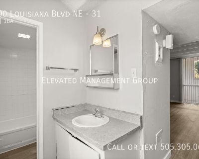 1BA 420 ft Pet-Friendly Apartment For Rent in Albuquerque, NM