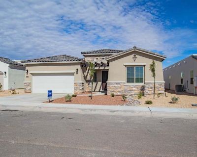 3883 Heartland Loop. With rich history and beautiful cotton fields, Las Cruces is home to agriculture and great weather . W/D hookup Patio / balcony Dishwasher Pet friendly New construction Garage Unit Amenities air conditioning ceiling fan dishwasher extra storage microwave oven patio / balcony range refrigerator walk in closets w/d hookup Property Amenities cats allowed dogs allowed pet frien...